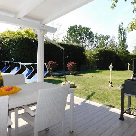 Villa Elegant In The Idyllic Island Of Albarella